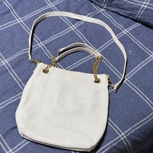 Elegant White Leather Shoulder Bag